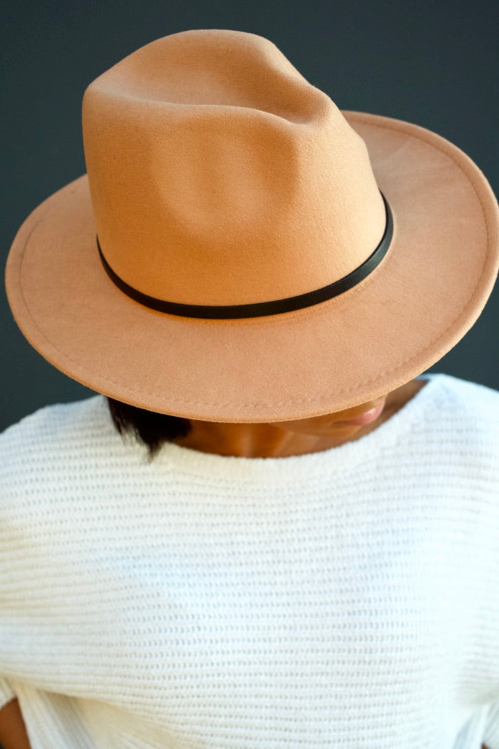 24/7 Fedora |  Camel