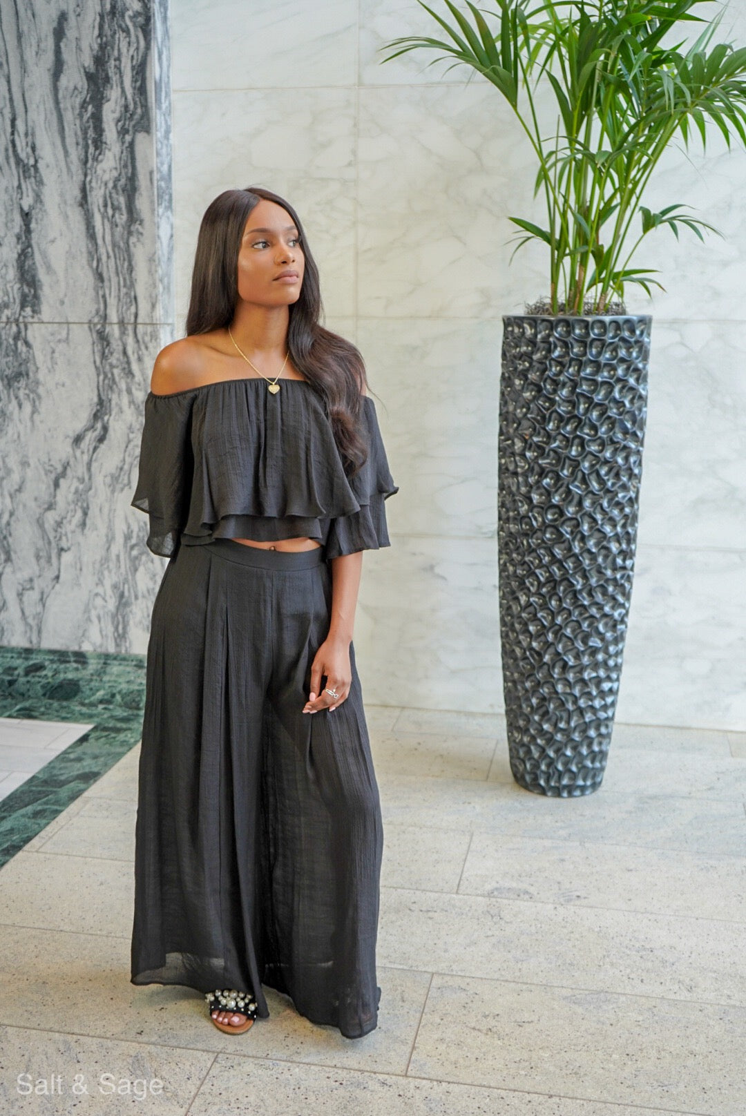 Breeze Off The Pond Set- Black