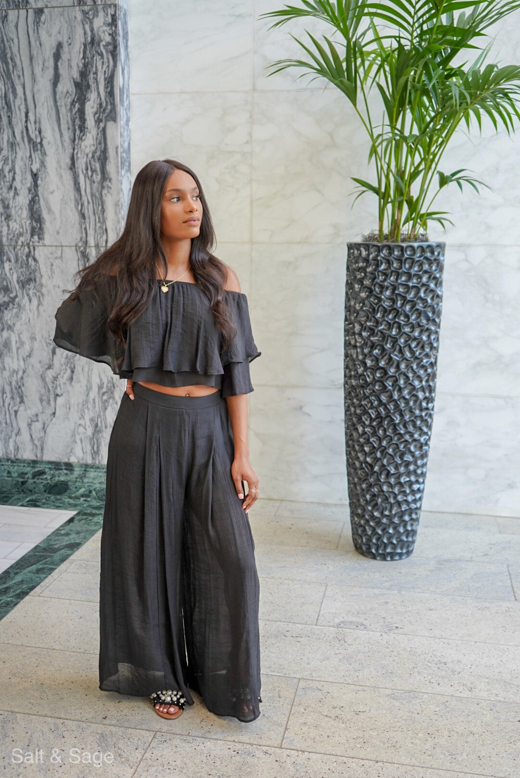 Breeze Off The Pond Set- Black