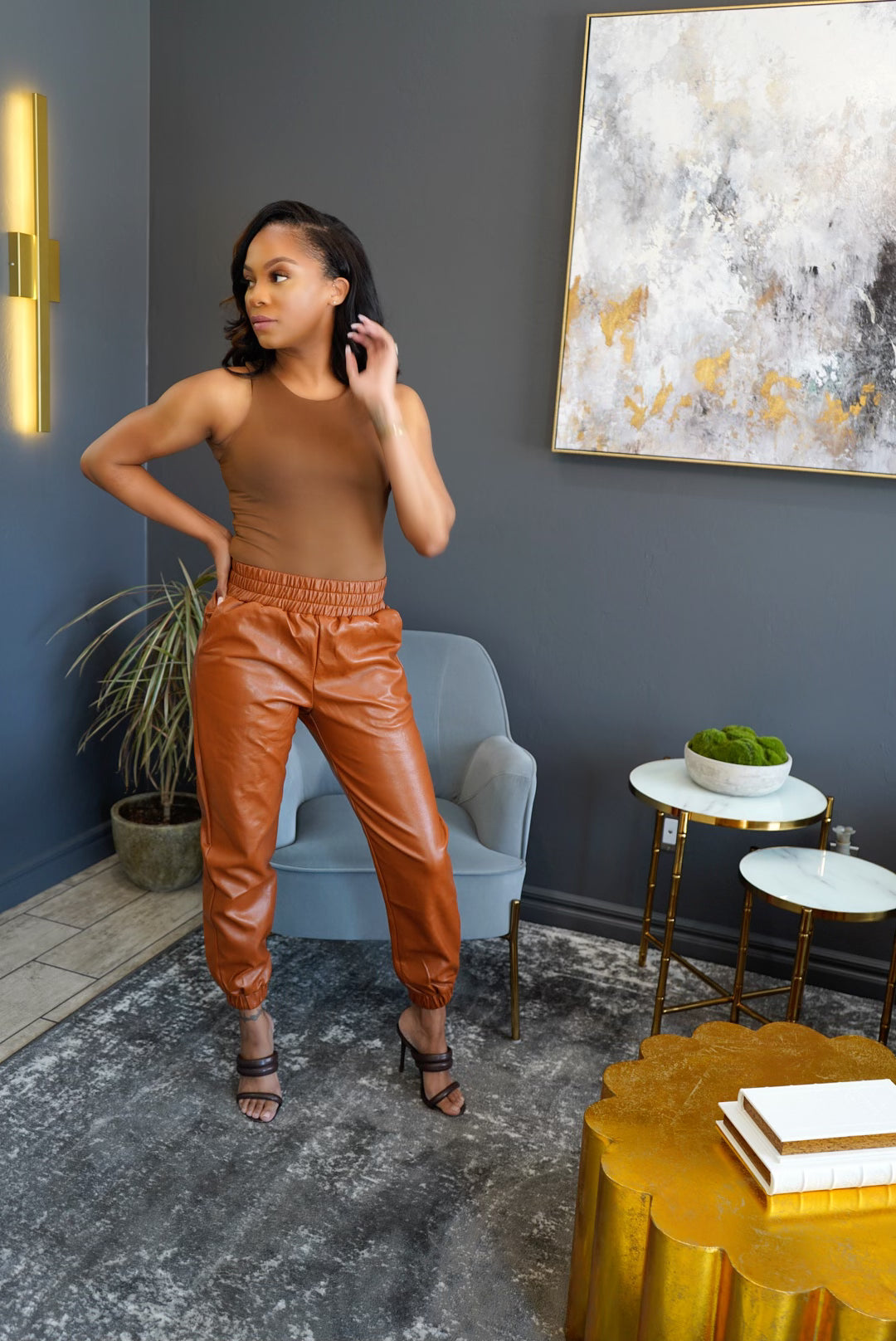 Simple || Bodysuit brown
