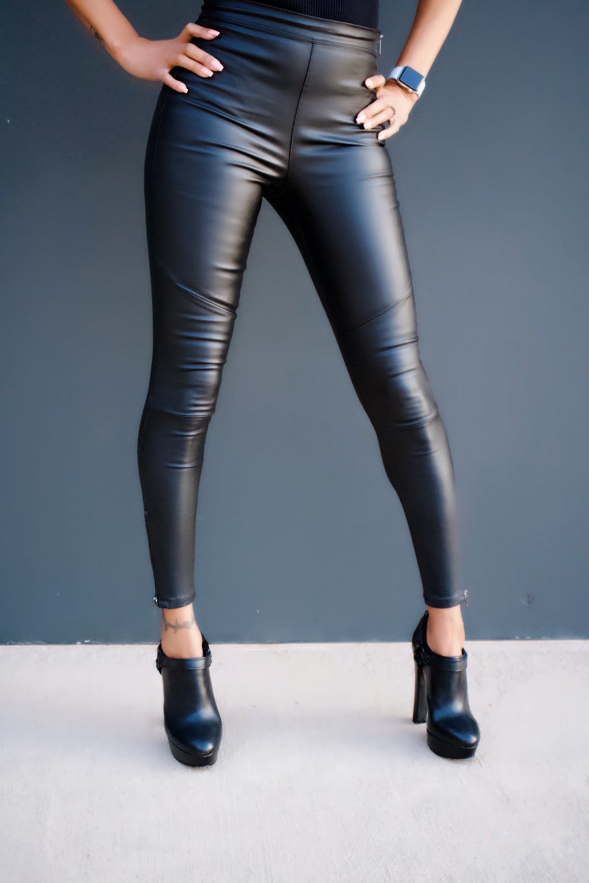Pitch Black Leggings